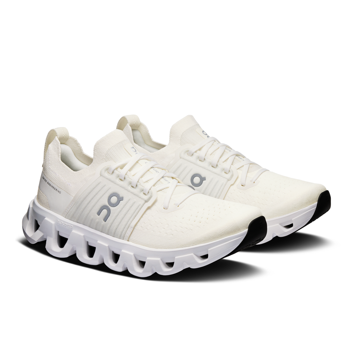 On Running Women's Cloudswift 4 in White/White