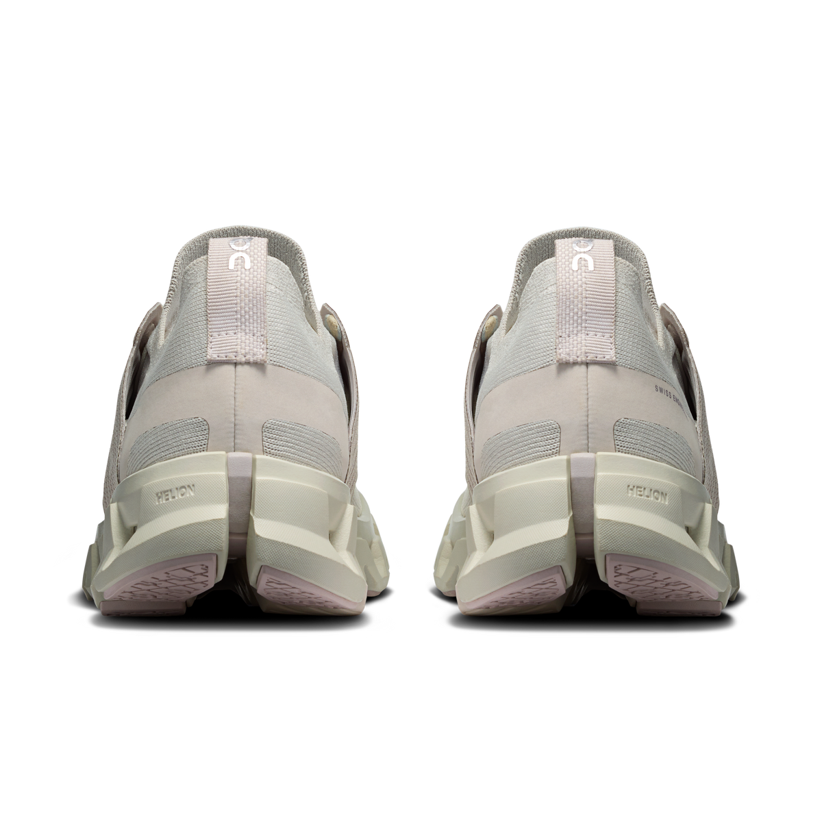 On Running Women's Cloudswift 4 in Wolf/Sand