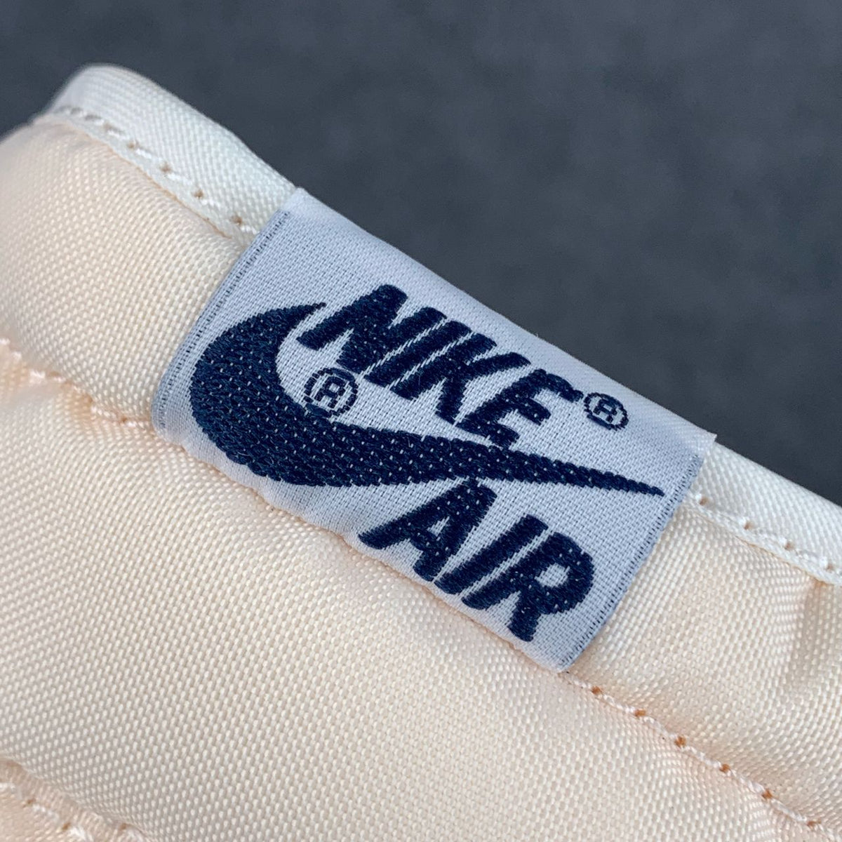 Air Jordan 1 Retro High '85 'Georgetown'