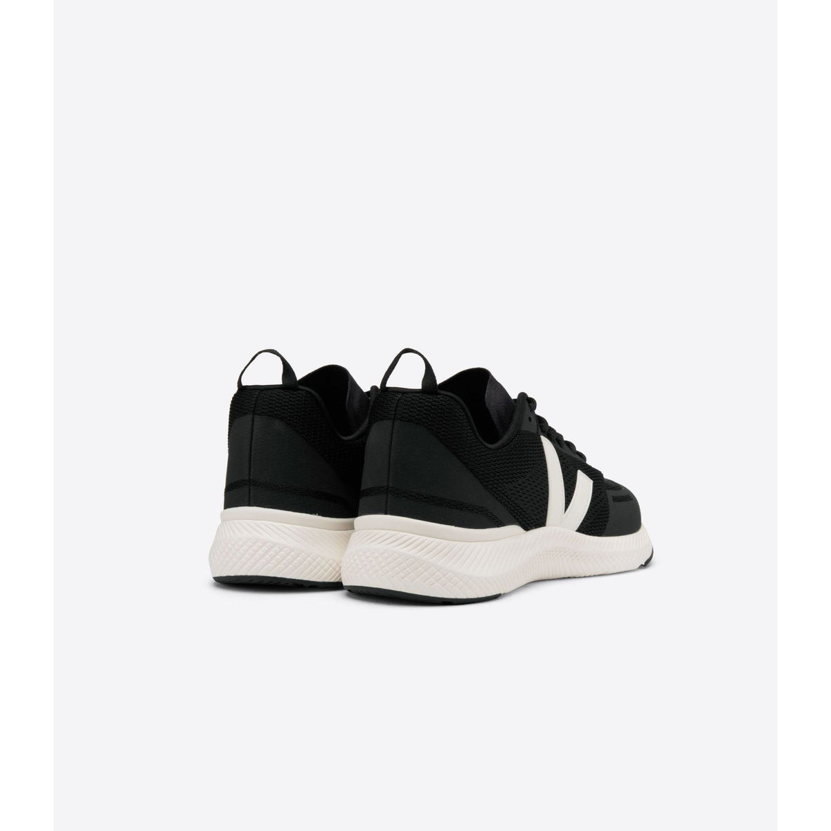Veja Women's Impala Engineered Mesh in Black Cream