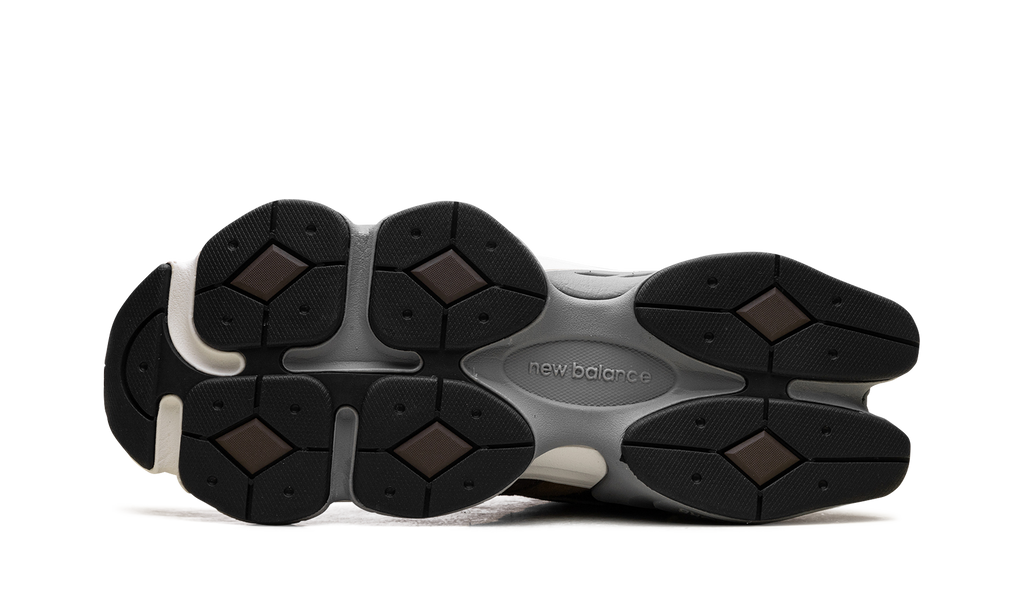 9060 "Dark Mushroom" U9060FMB