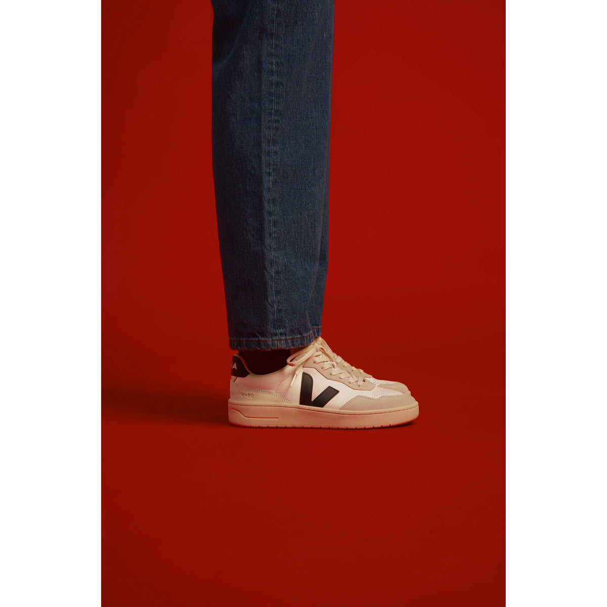 Veja Women's Women’s V-90 O.T. Leather Sneaker